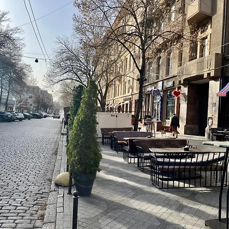 Cтудийная на дерибасовской Appartement *