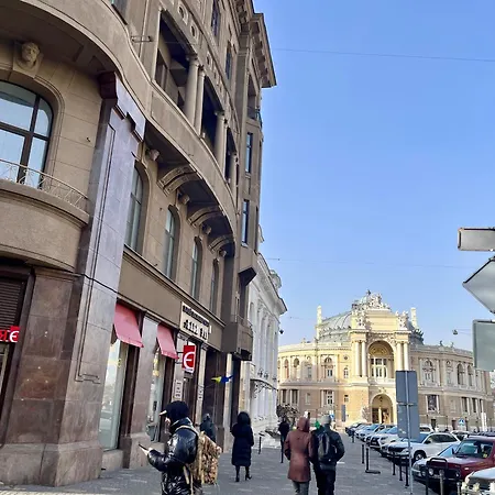 Cтудийная на дерибасовской